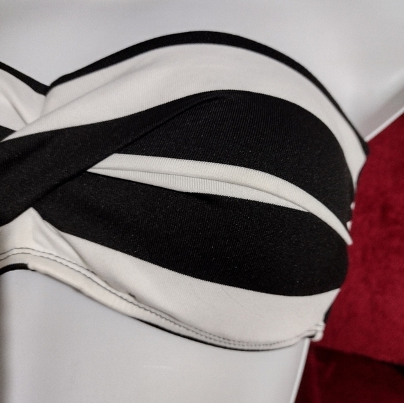 MOSSIMO Strapless bikini‎ top - Picture 2 of 6